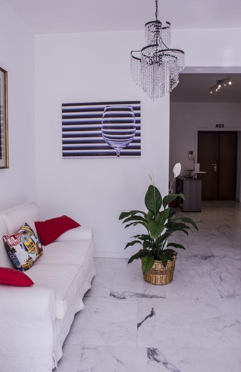 Domus Raffaello Bed and breakfast
