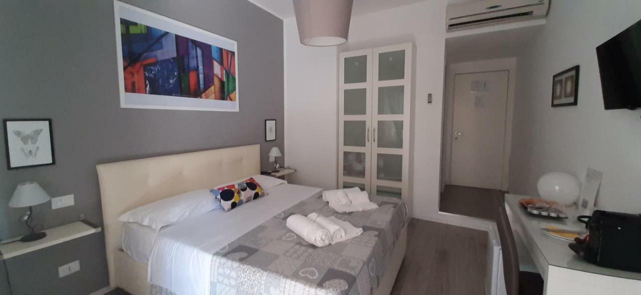 Domus Raffaello 3* Roma